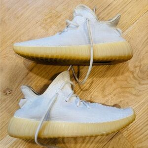 YEEZY Boost 350 V2 - Women’s Size 7.5